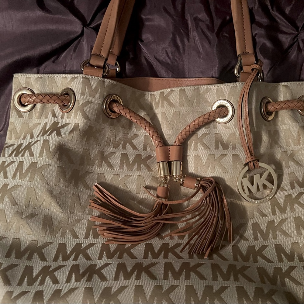 MICHAEL KORS LARGE BAG - Gently Loved